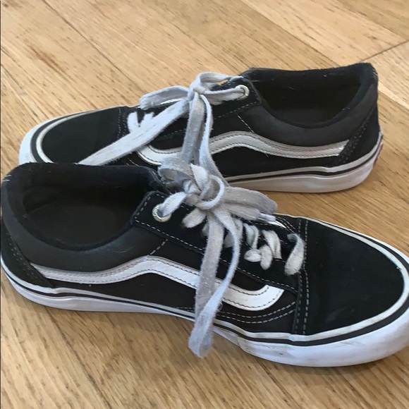 boys black vans shoes